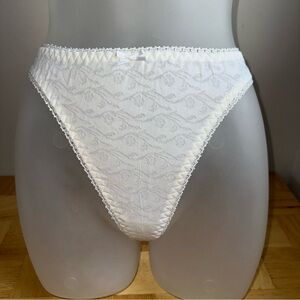 Vtg 90s Y2K Berlina white Floral Lace Thong Panties Sz S NWT Made In Mexico